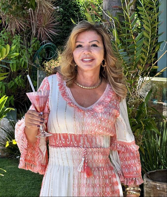Maria de Lourdes Costa Fernandes é a festejada aniversariante de hoje em clima privé. Nossos especial abraço (Foto/Arquivo pessoal)