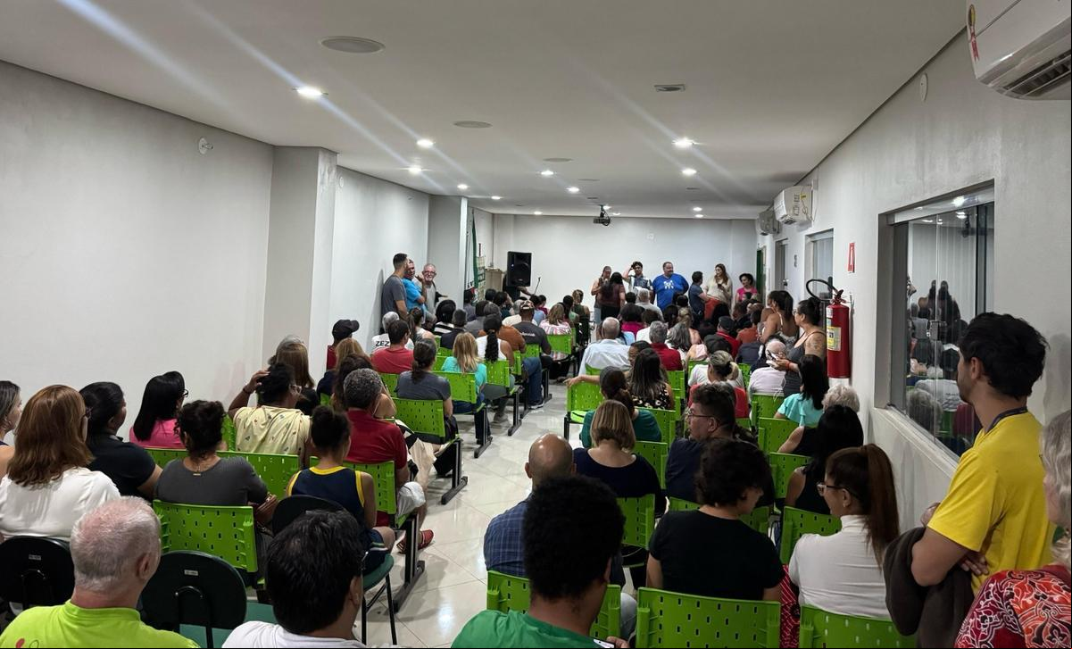 Em assembleia no fim de abril, os servidores decidiram pelo “estado de greve” e novos rumos do movimento podem ser definidos esta semana  (Foto/Divulgação)